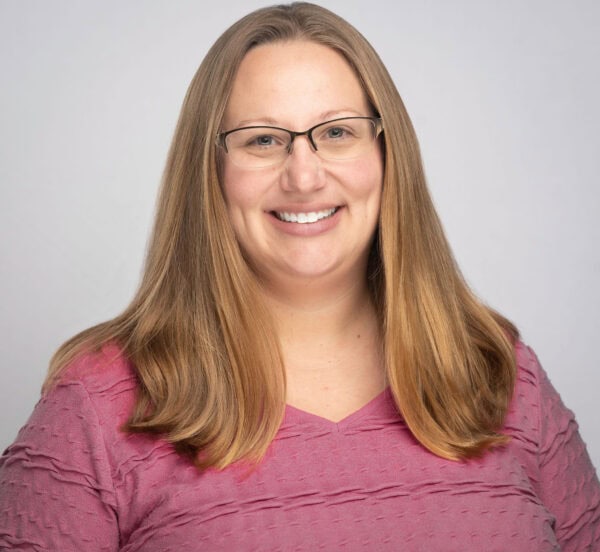Robin Ganzel's headshot