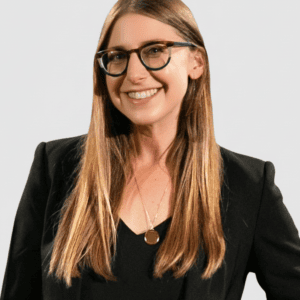 Professional headshot of SIOP Member Alyssa Birnbaum in black suit