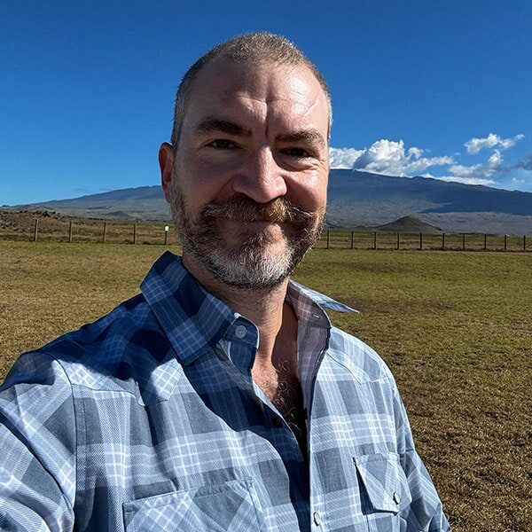 Darrin Grelle's headshot
