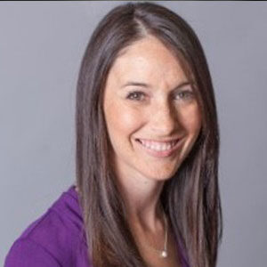 Deb Lee's headshot