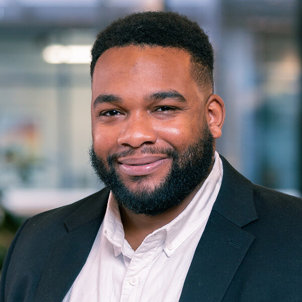 Melvin Smith's headshot
