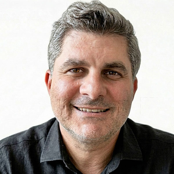 Paul Tsagaroulis's headshot