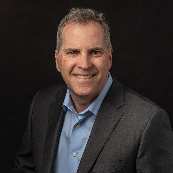 Steve Hunt's headshot
