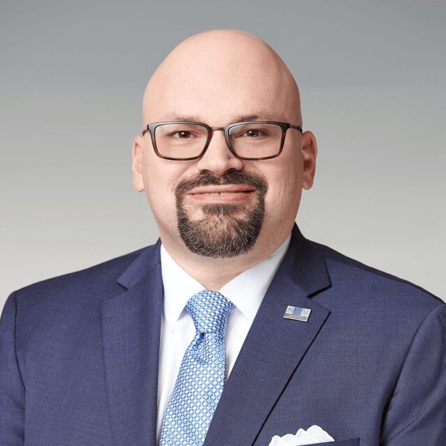 Alexander Alonso's headshot