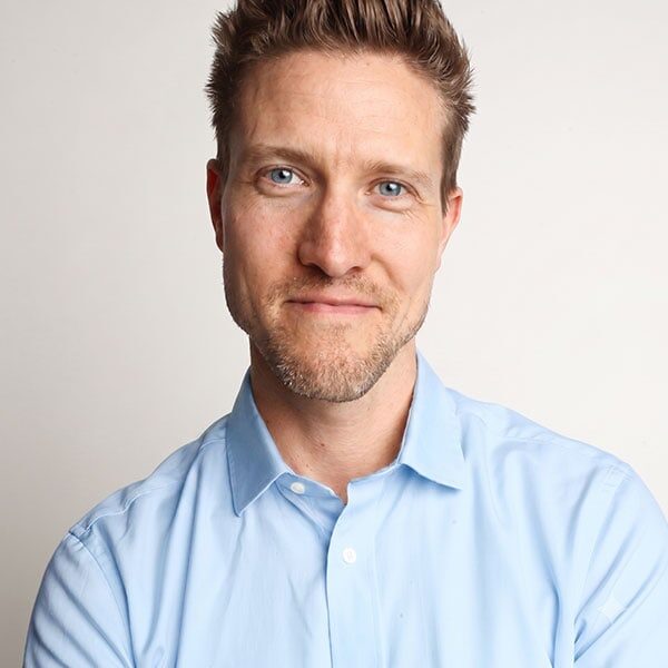 Derrick Carpenter's headshot