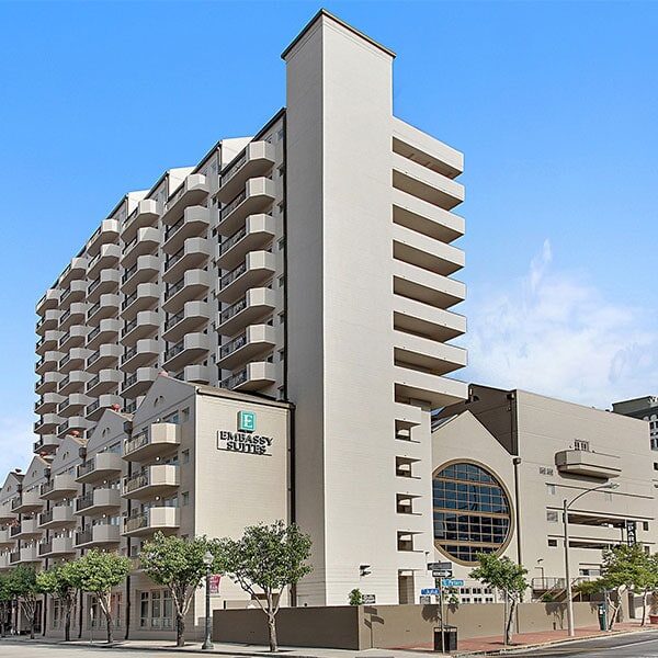 Exterior view of Embassy Suites in New Orleans